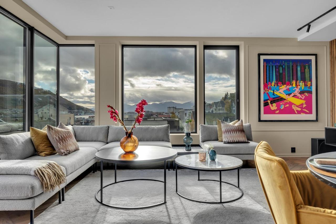 Penthouse In Downtown Tromso New Apartment Bagian luar foto