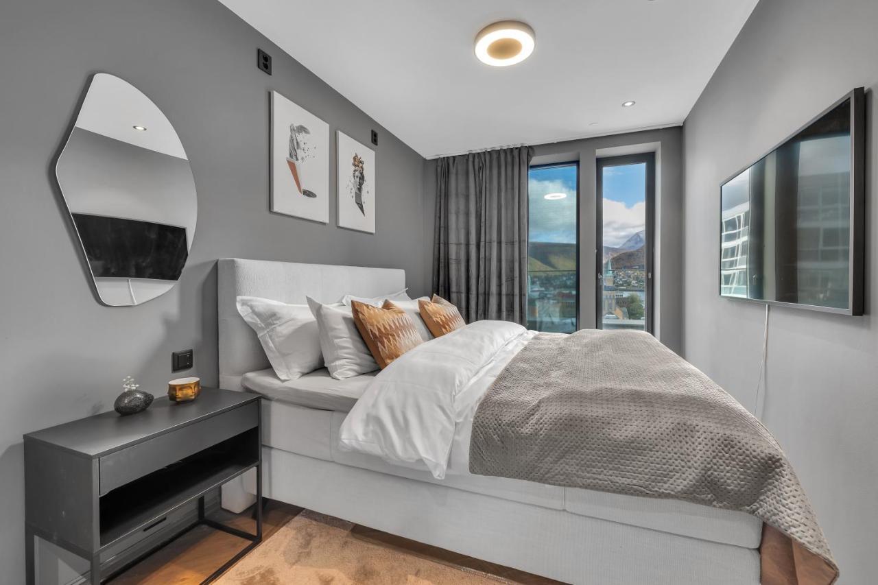 Penthouse In Downtown Tromso New Apartment Bagian luar foto