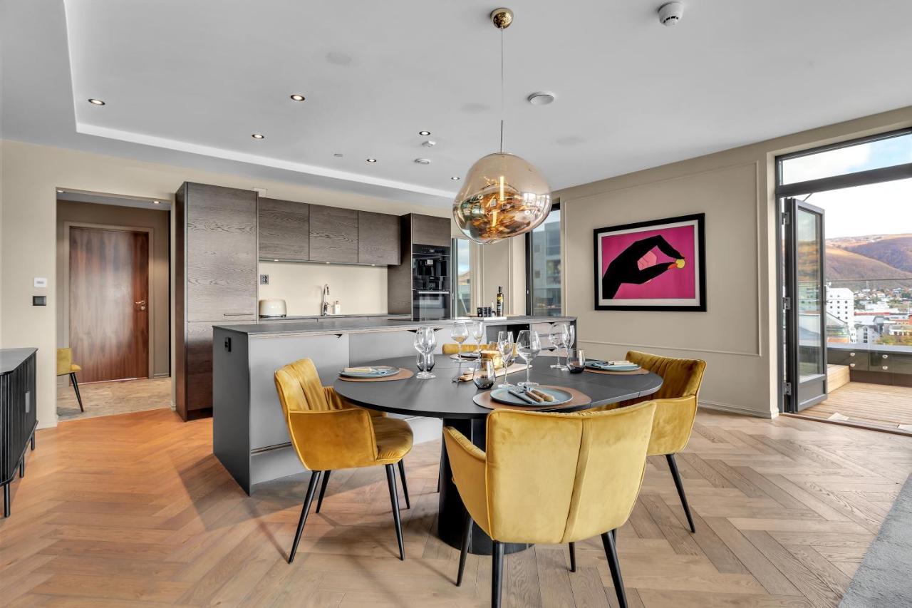 Penthouse In Downtown Tromso New Apartment Bagian luar foto