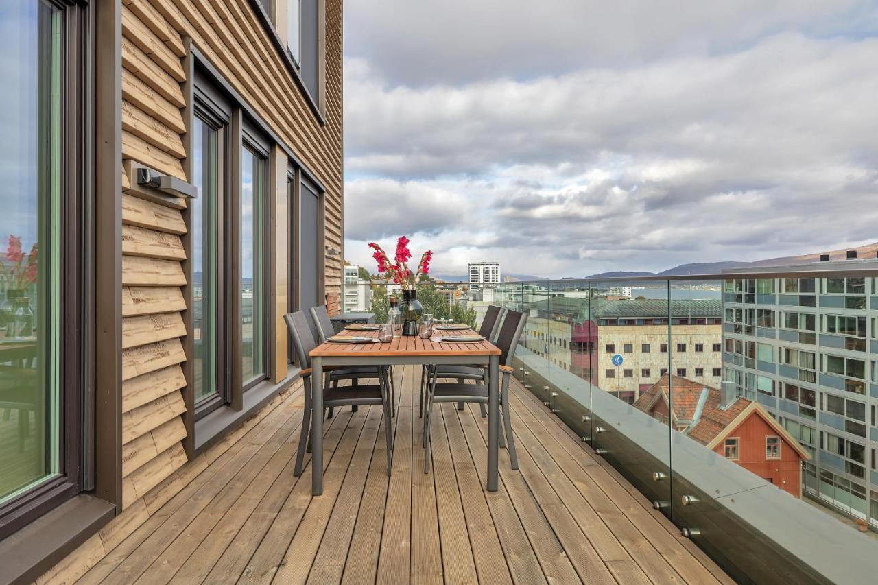 Penthouse In Downtown Tromso New Apartment Bagian luar foto